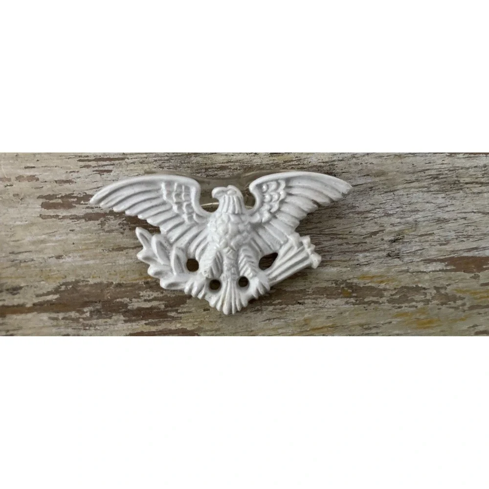 Vintage plastic celluloid hair barrette American eagle patriotic WWII 1940's